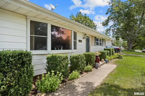 2027 W AUSTIN DR, Peoria, IL 61614