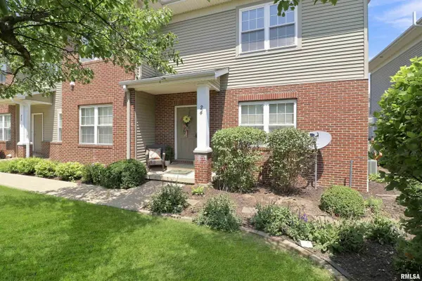 11217 N OAKWOOD DR #24, Peoria, IL 61615