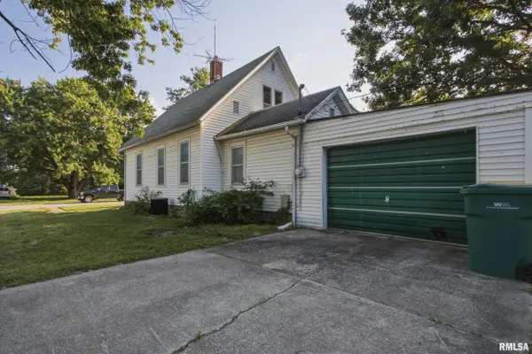 516 W McDonough ST, Macomb, IL 61455