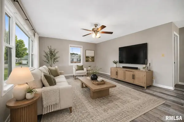 2705 N WOODBINE TER, Peoria, IL 61604