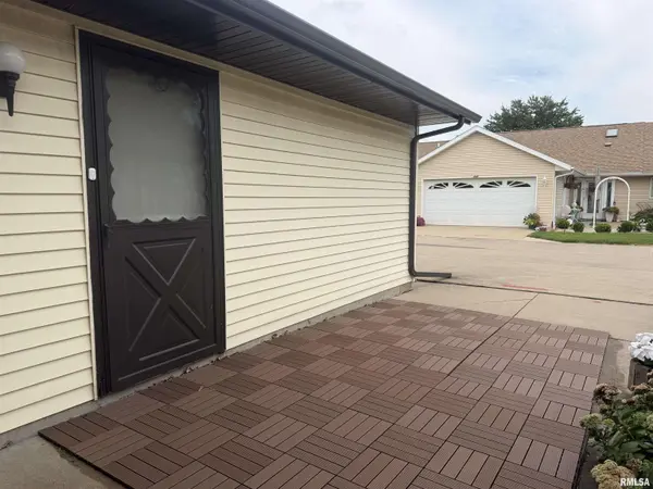 2103 MAPLE AVE, Macomb, IL 61455