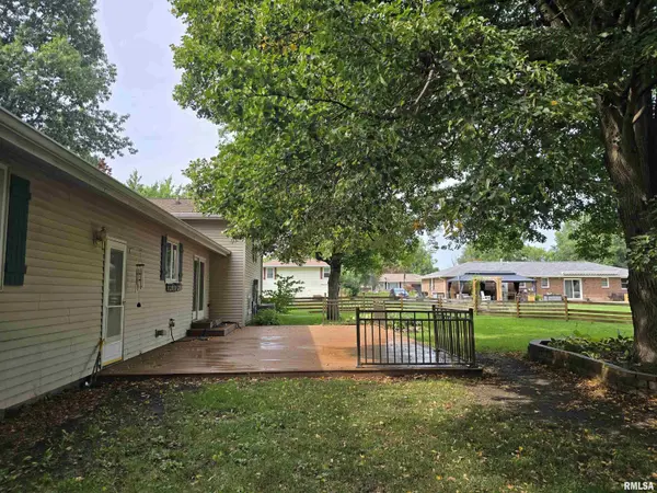 15 GETTYSBURG DR, Canton, IL 61520