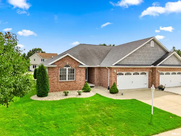 1602 REMINGTON RD, Pekin, IL 61554