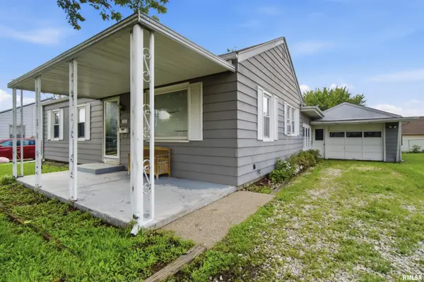 2106 W FORREST HILL AVE, Peoria, IL 61604