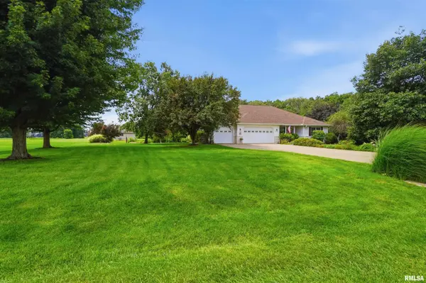 5717 S THOMAS CT, Bartonville, IL 61607
