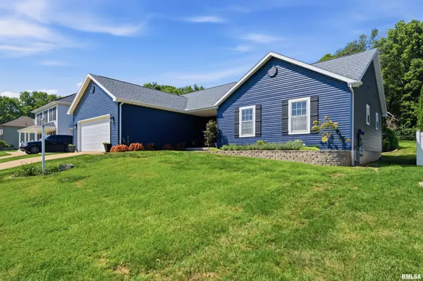 725 W SPRING HOLLOW LN, Peoria, IL 61605