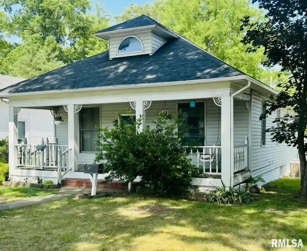 716 S MCKINLEY ST, Harrisburg, IL 62946