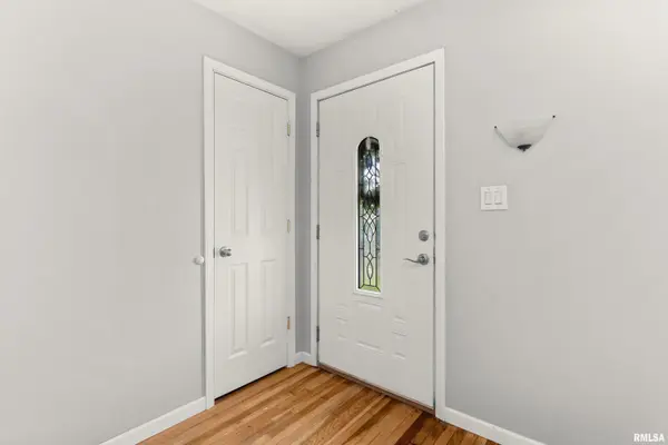 2208 W KENSINGTON DR, Peoria, IL 61614