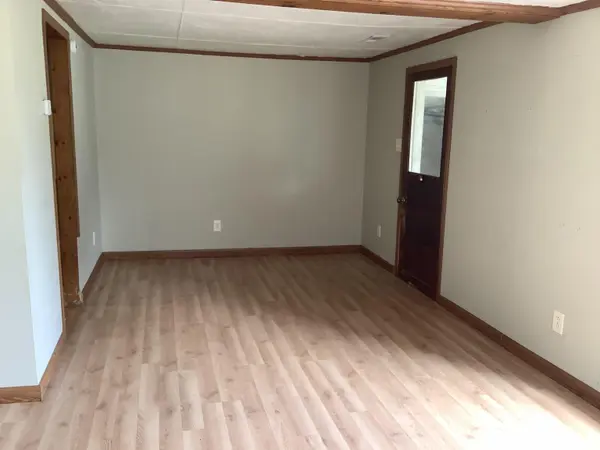 152 N OAK ST, Farmington, IL 61531