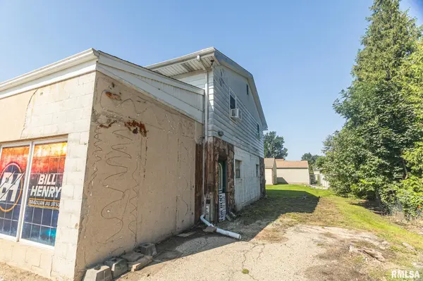 703 PEORIA ST #A-C, Washington, IL 61571