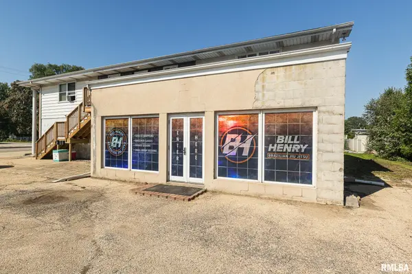 703 PEORIA ST #A-C, Washington, IL 61571