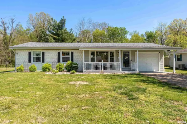 703 S Hadfield ST, Marion, IL 62959