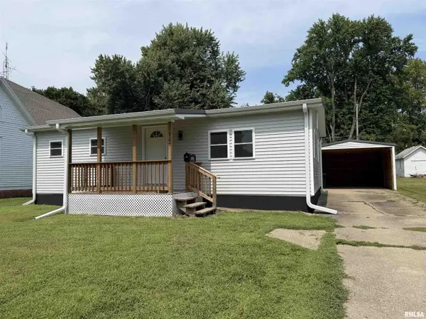 720 E CARROLL ST, Macomb, IL 61455