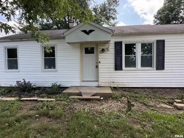 3004 N WILSON DR, Peoria, IL 61604