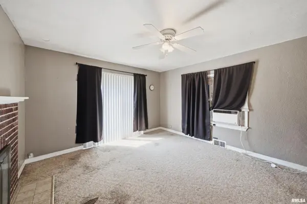 331 HERMAN ST, Pekin, IL 61554