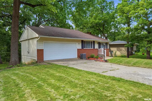 5907 N TAMPICO DR, Peoria, IL 61614