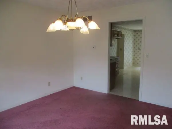148 CRACKLEWOOD LN, East Peoria, IL 61611