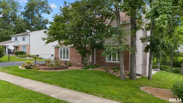 6302 N TALISMAN TER, Peoria, IL 61615