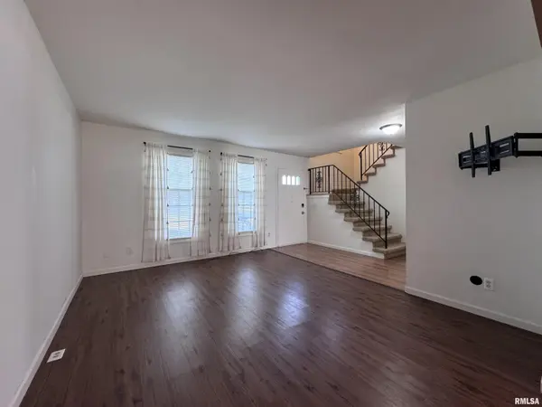 25 S YORKTOWN RD, Macomb, IL 61455