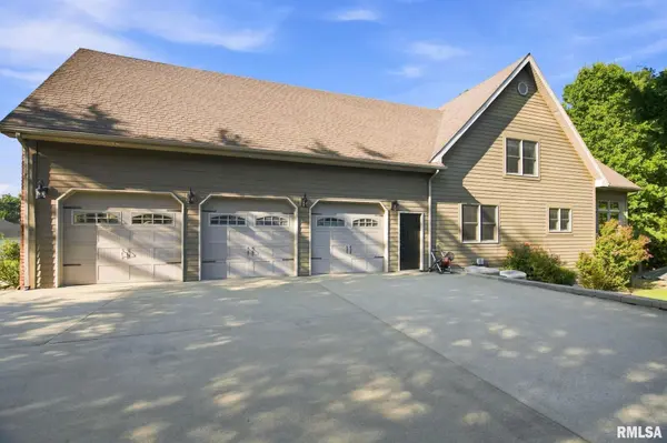 790 Luxor Landing RD, Goreville, IL 62939