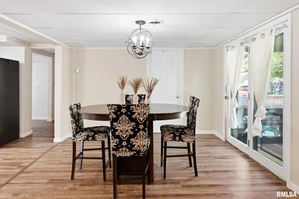 1206 W OAK ST, West Frankfort, IL 62986-2244