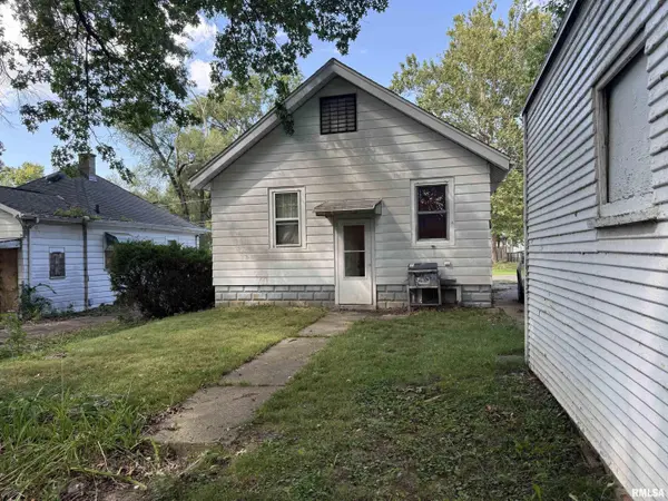 1006 W THRUSH AVE, Peoria, IL 61604