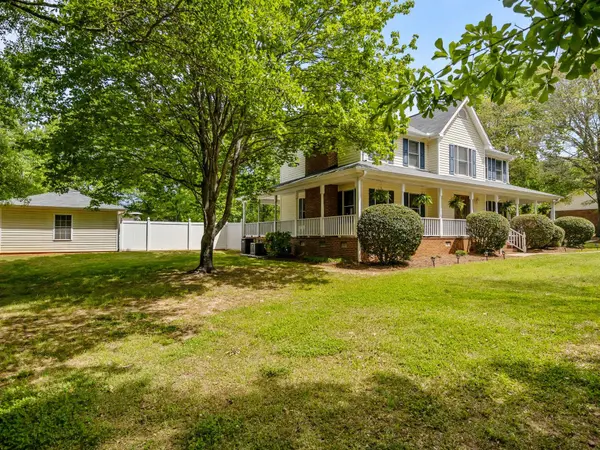 105 Harvest LN, Boiling Springs, SC 93167-707