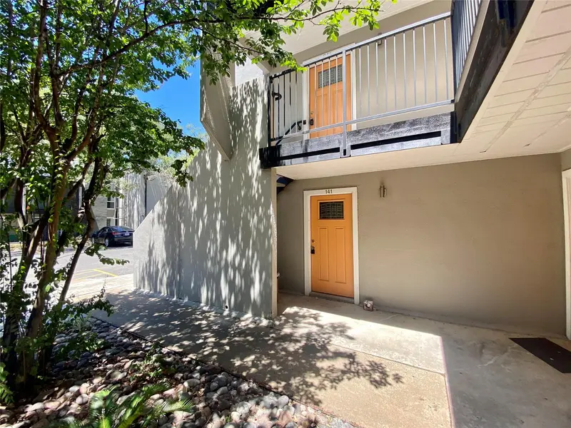935 La Posada DR #141, Austin, TX 78752