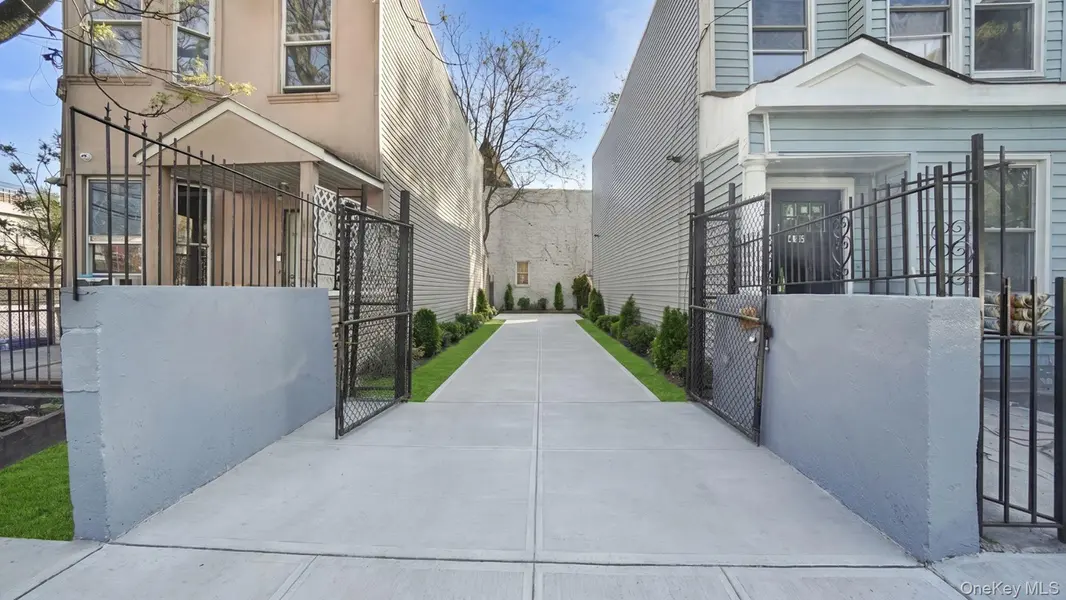 416 E 182nd ST, Bronx, NY 10457