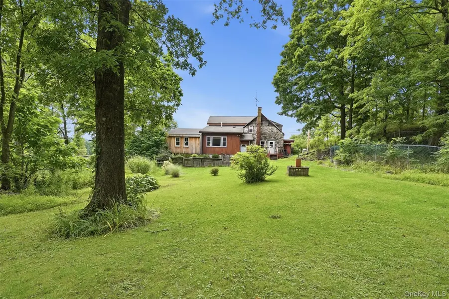 574 State Route 32, Esopus, NY 12561