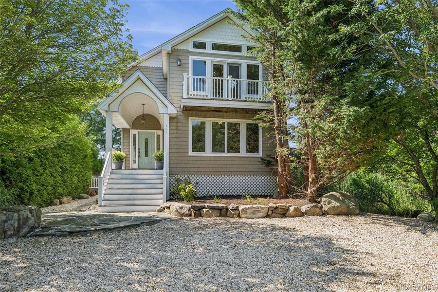 155 2nd AVE, Peconic, NY 11958