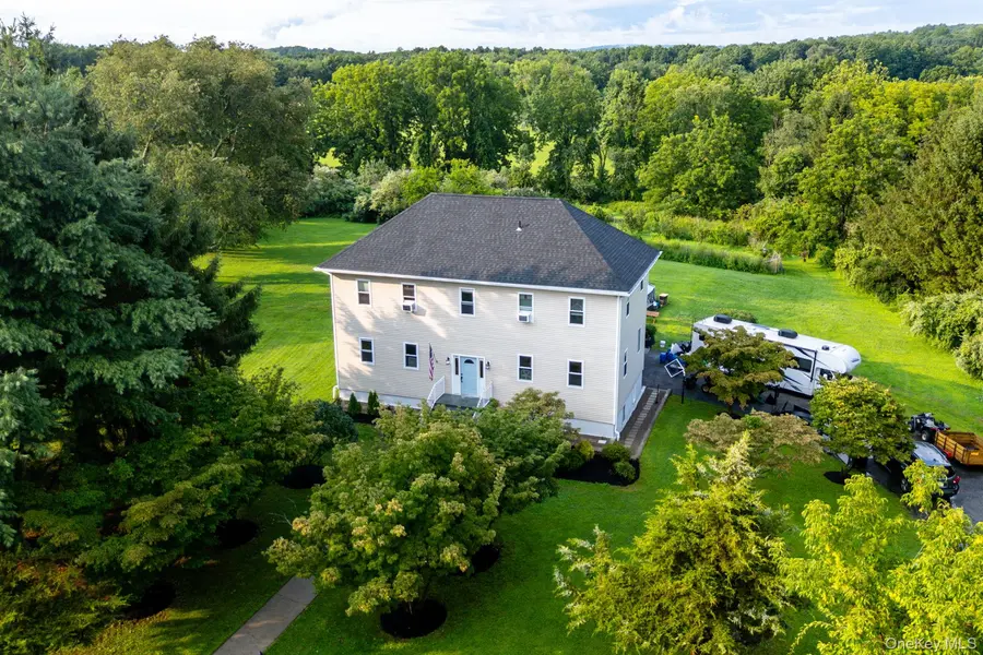 75 Sunset DR, Patterson, NY 12563