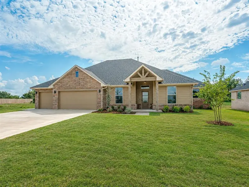 1978 Cattle DR, Guthrie, OK 73044