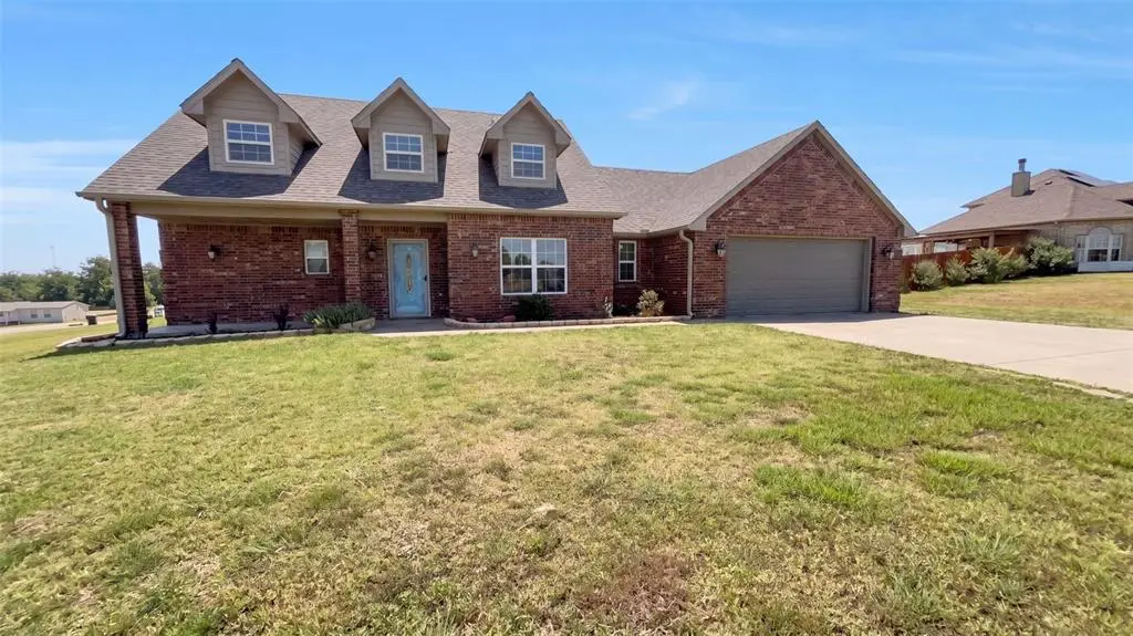 12 Wahnetah LN, Lawton, OK 73507