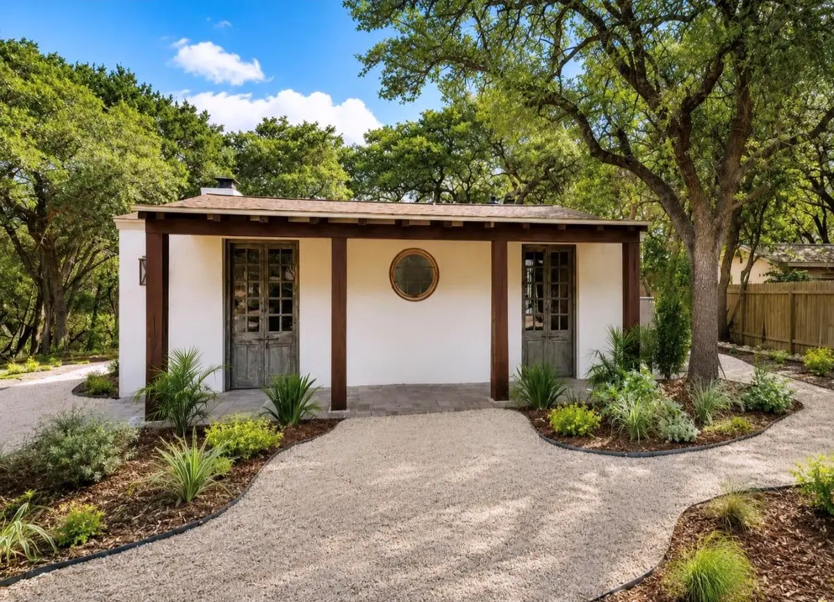 2609 Oak Ridge DR, Spicewood, TX 78669