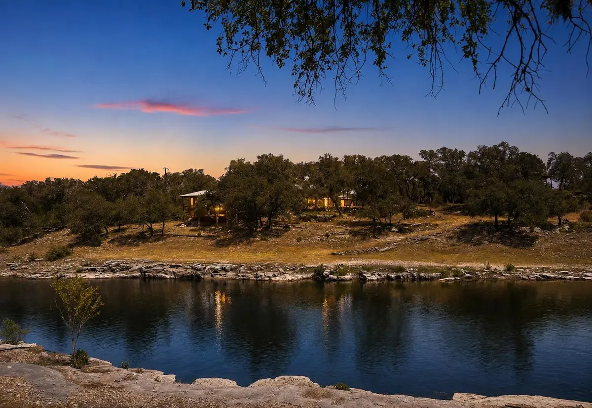 2609 Oak Ridge DR, Spicewood, TX 78669