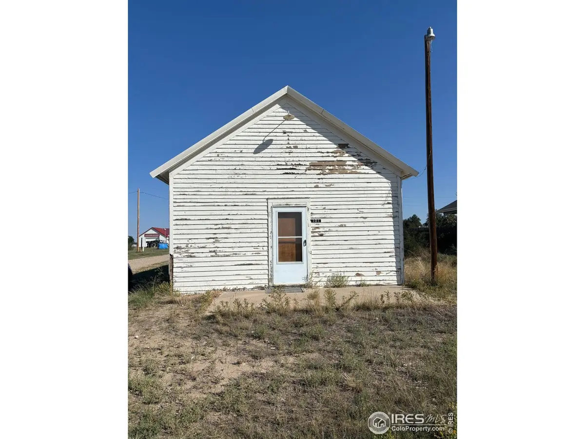 101 Main, Briggsdale, CO 80611