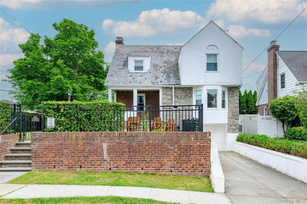 106 Dunwoodie ST, Yonkers, NY 10704