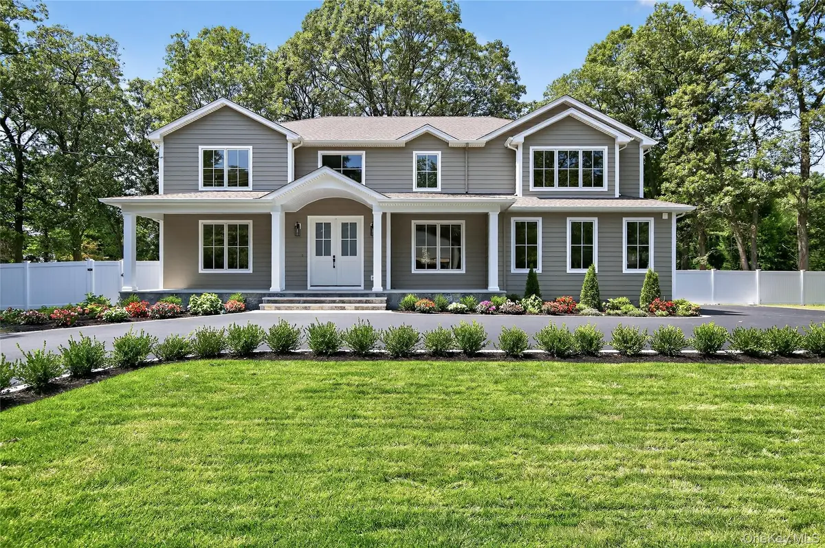 654 Caledonia RD, Dix Hills, NY 11746
