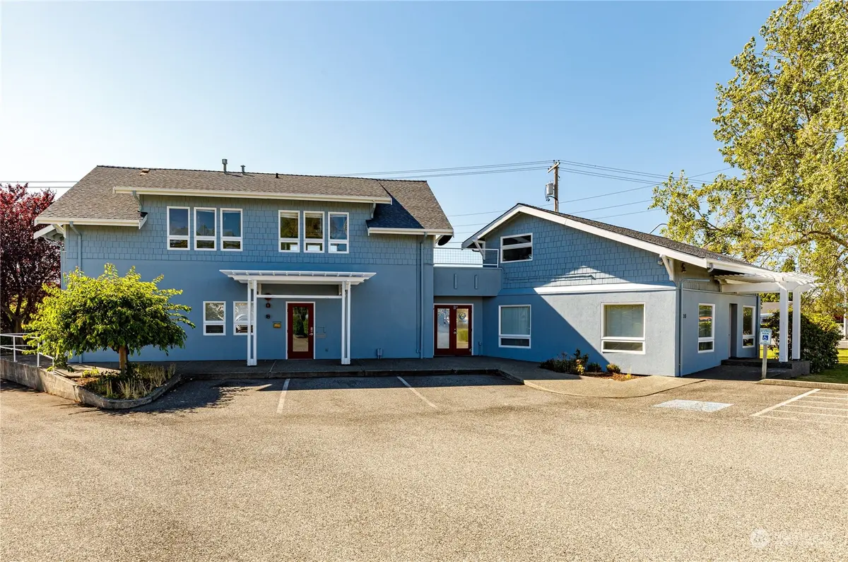 35 SE Ely ST, Oak Harbor, WA 98277