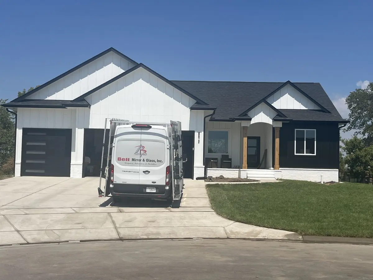 8472 W Pebble St, Maize, KS 67101