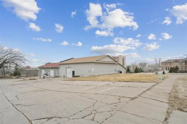 2460 10th st, Coralville, IA 52241