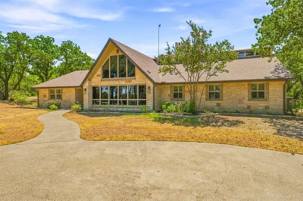 230 Private Road 2174, Decatur, TX 76234