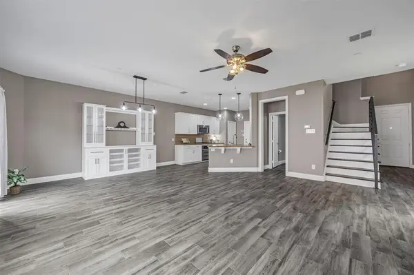 399 Teague Drive, Lewisville, TX 75067