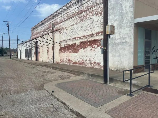 346 W Main Street ST, Rosebud, TX 76570