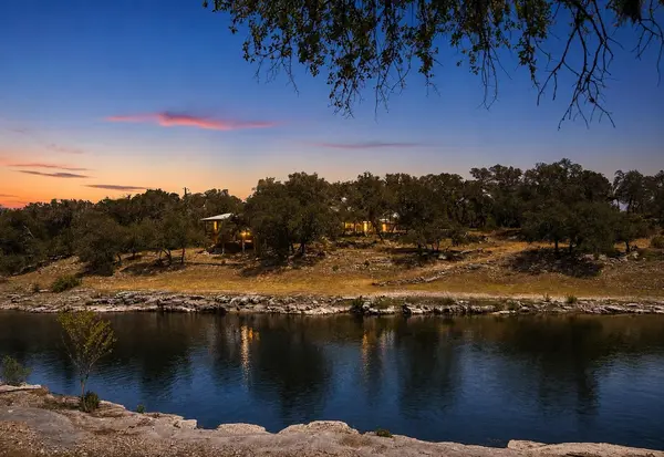 2609 Oak Ridge DR, Spicewood, TX 78669