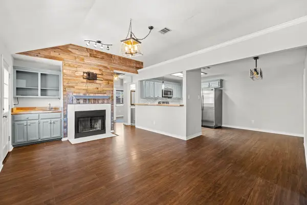 820 Mica LN, Leander, TX 78641