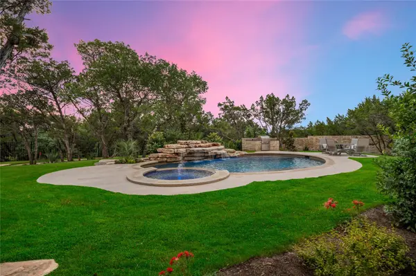 4300 Amarra DR #6, Austin, TX 78735