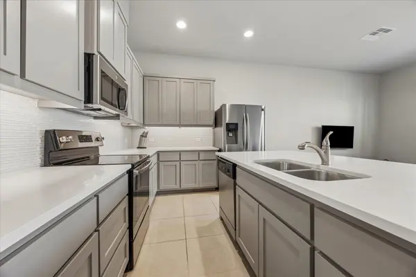 13001 Hymeadow DR #38, Austin, TX 78729
