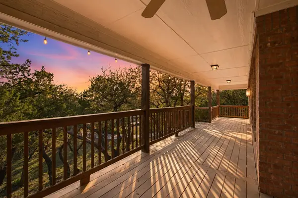 8204 Texas Plume RD, Austin, TX 78759
